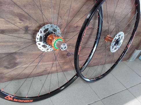 Roues Cyclo-cross Duke Cross Runner Boyau, moyeux Hope RS4 Disc Centerlock Orange, rayons DT Revolution (2)