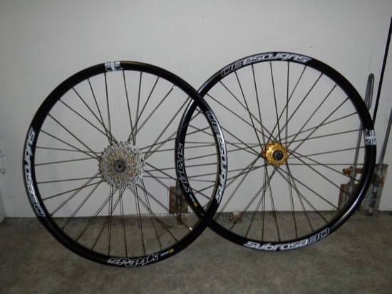 Roues VTT artisanales SPANK Subrosa Hope Pro 2 EVO (1)