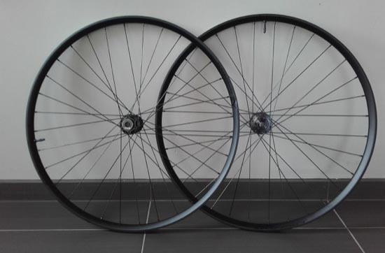 Roues VTT DT Swiss Xr 361 Asymetric 29er, moyeux Sram & DT, rayons Sapim Race (1)