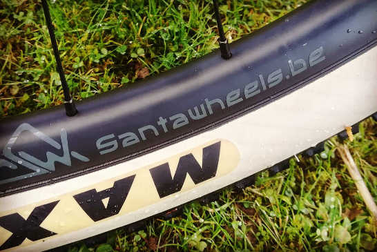 Roues VTT Santawheels Carbon 29er, Moyeux Hope Pro 4 Boost, rayons DT Swiss (4)