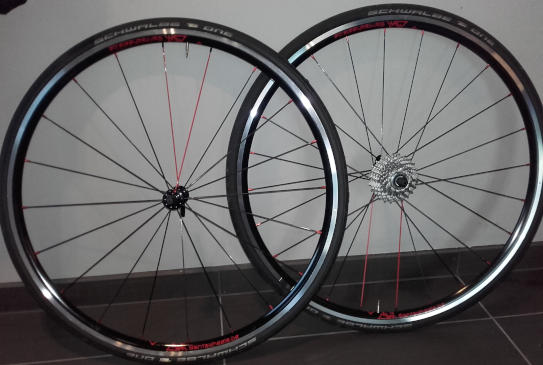 Roues route NoTubes ZTR Alpha 340, moyeux PW R12, rayons Sapim CX Ray